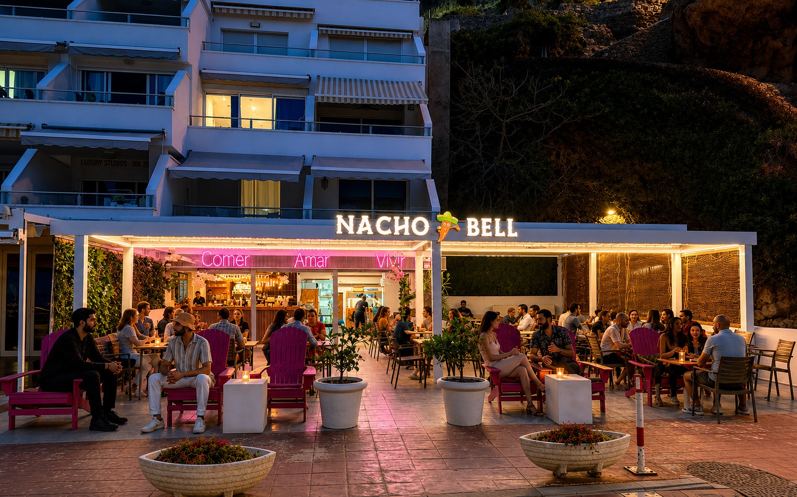 Nachobell Torremolinos Terrace and Exterior